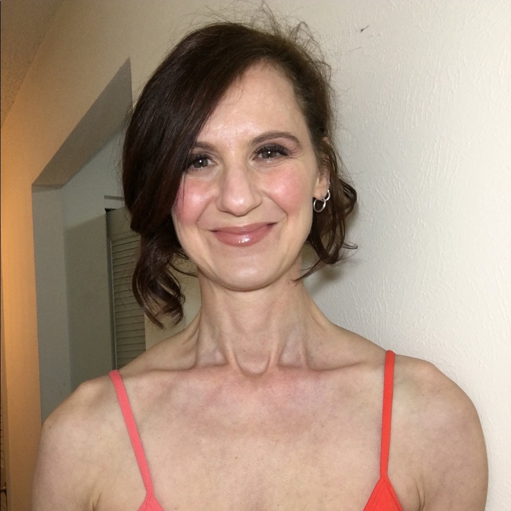 Meet your Posher, Roberta